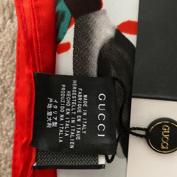 Gucci Scarf - Picture 3 of 5